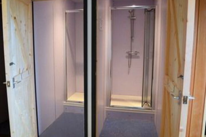 Room 2 of 6