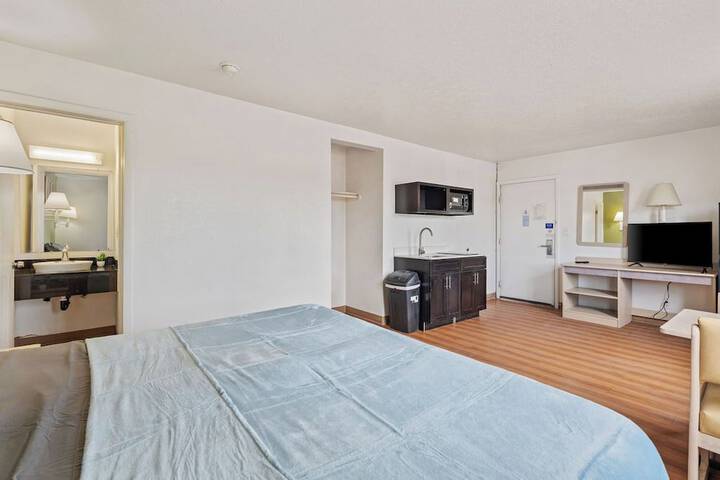 Room 11 of 46