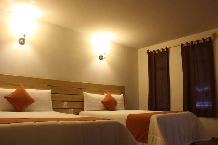 Room 14 of 34