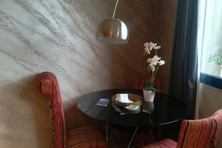 Room 10 of 81