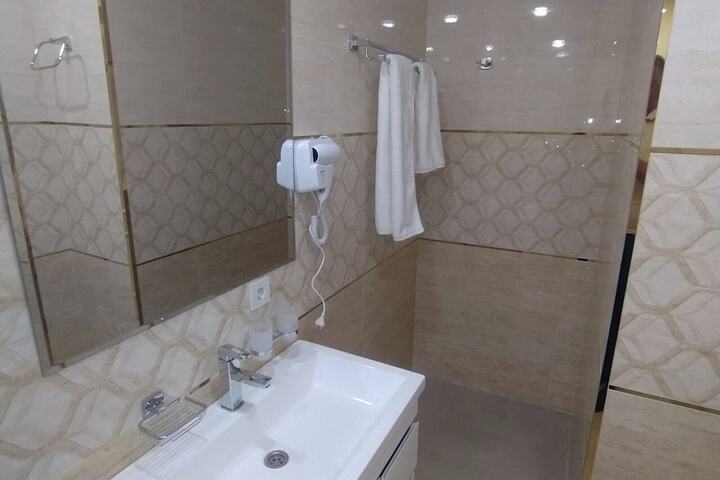 Room 30 of 72