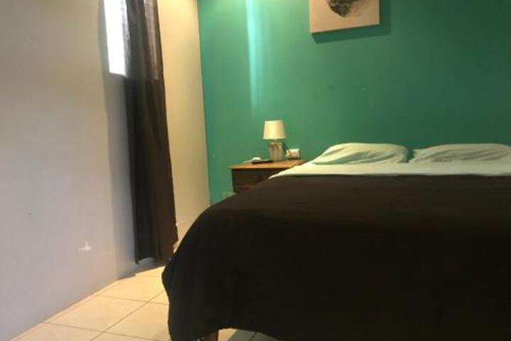 Green Country Hotel-Hostel