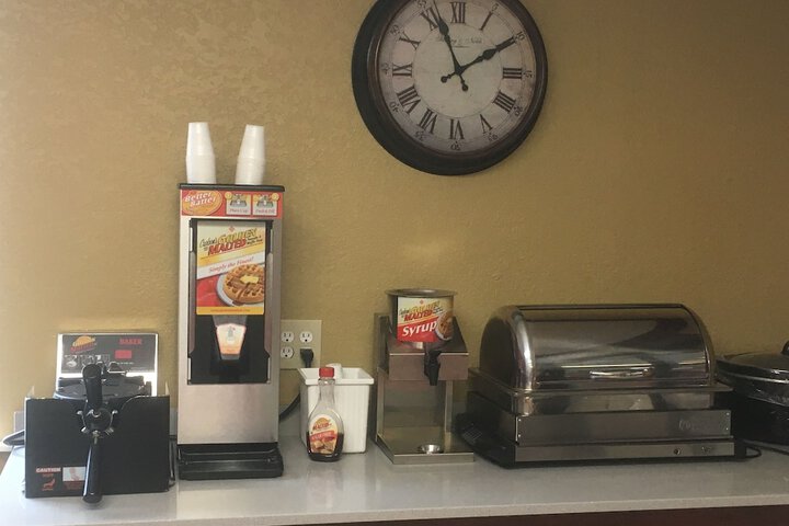 Breakfast/Coffee Service 13 of 13