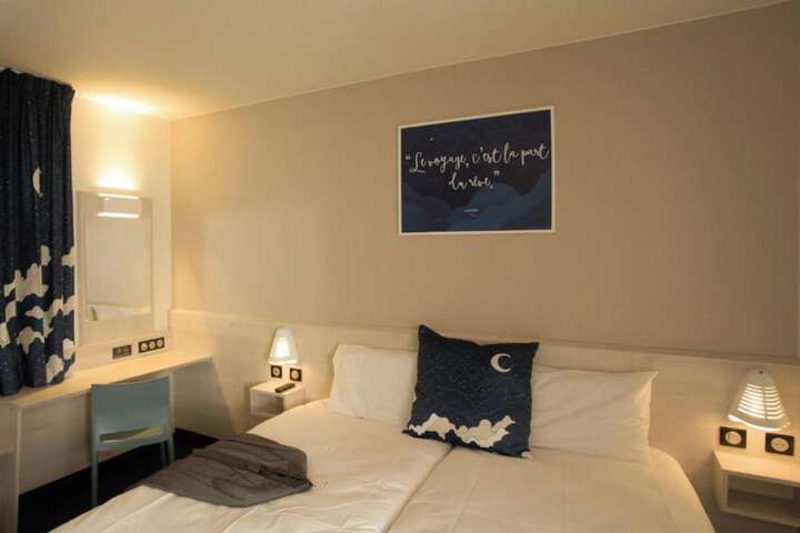 Room 19 of 32