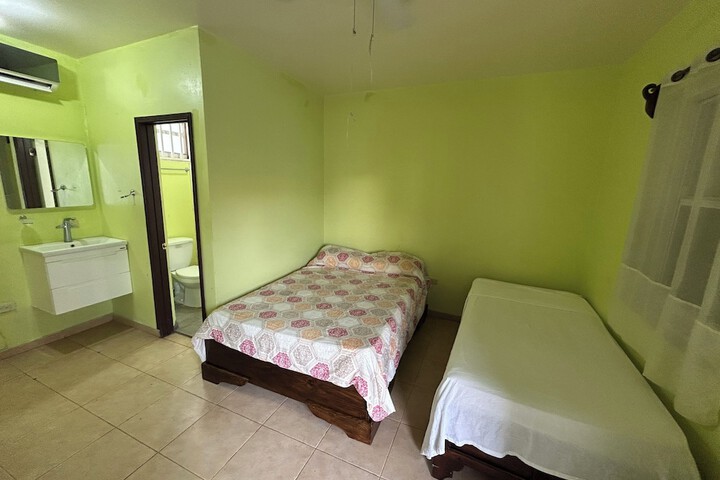 Room 13 of 26