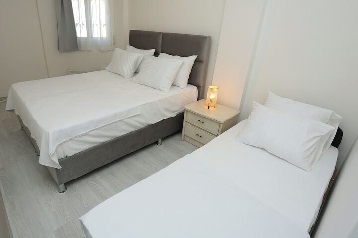 Room 6 of 21