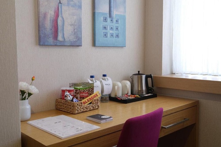 Room 15 of 20