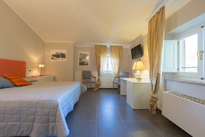 Room 14 of 71