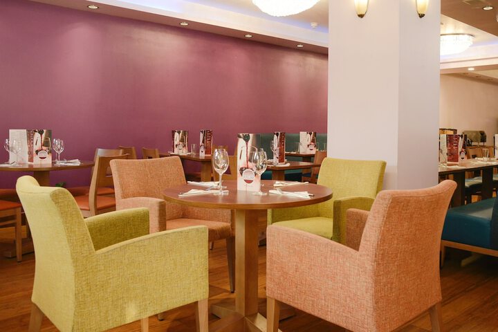 Business Center 39 of 42