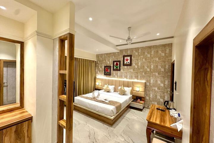 Room 16 of 45