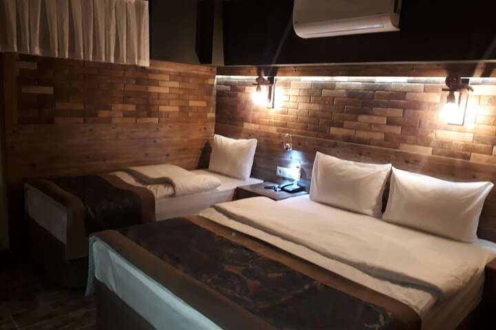 Room 7 of 56