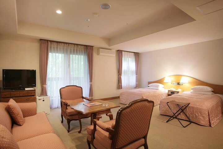Room 13 of 113