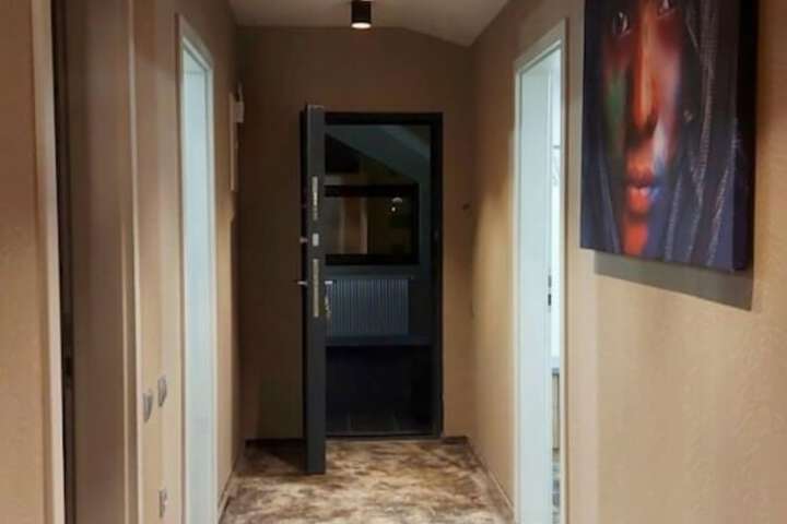 Room 48 of 98