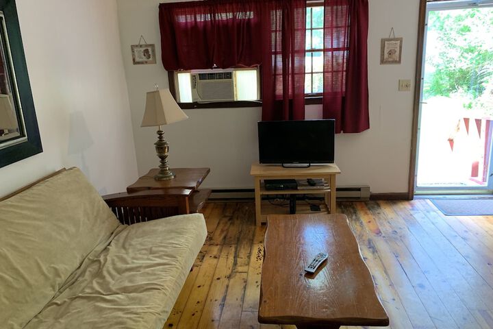 Room 10 of 122
