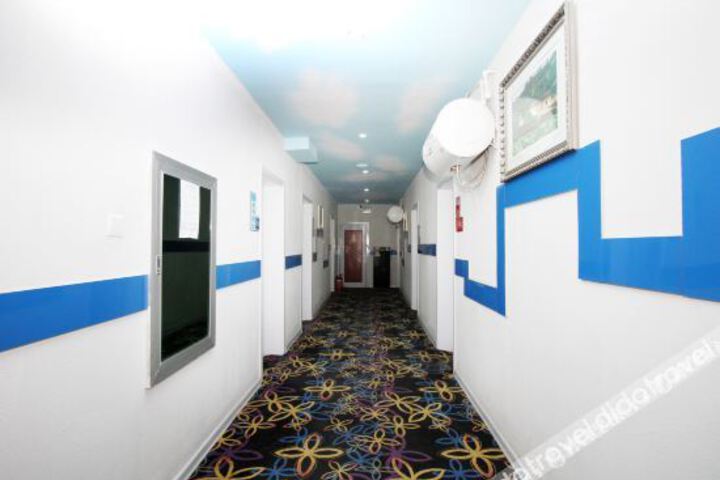 Hotel Interior 7 of 21