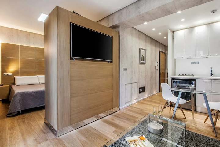 Room 3 of 15