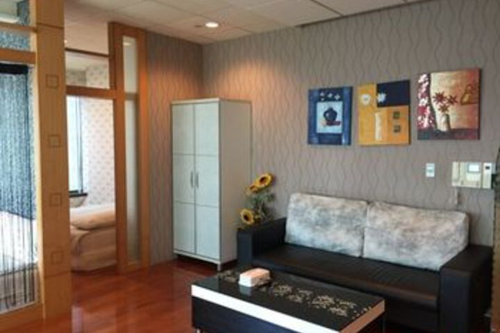 Room 47 of 73