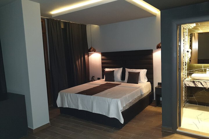 Room 17 of 52