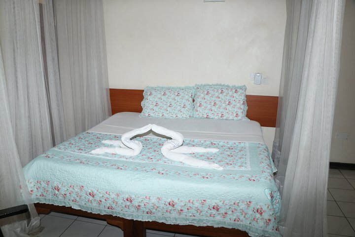 Room 37 of 53