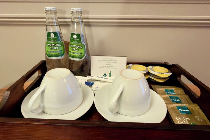 Breakfast/Coffee Service 82 of 121