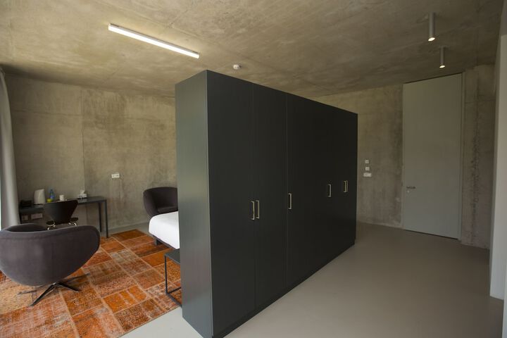 Room 40 of 67