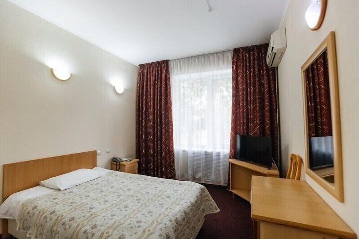 Room 9 of 44