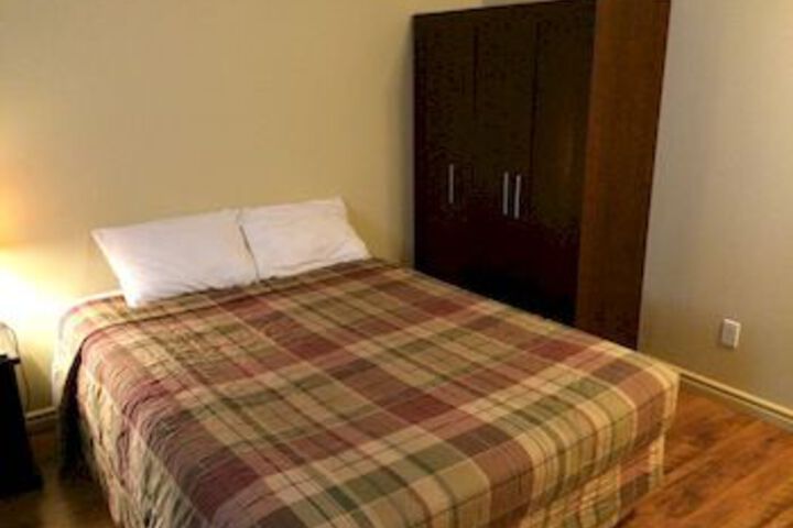 Room 12 of 36