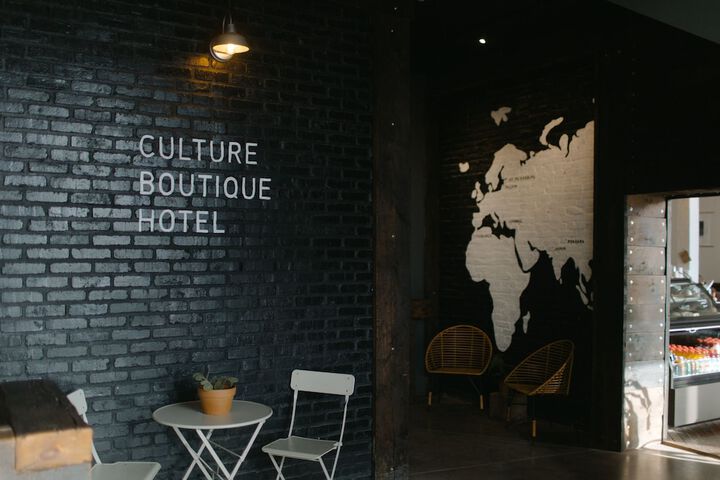 Hotel Interior 4 of 92