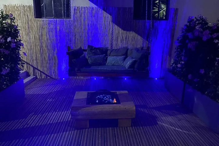 Room 9 of 19