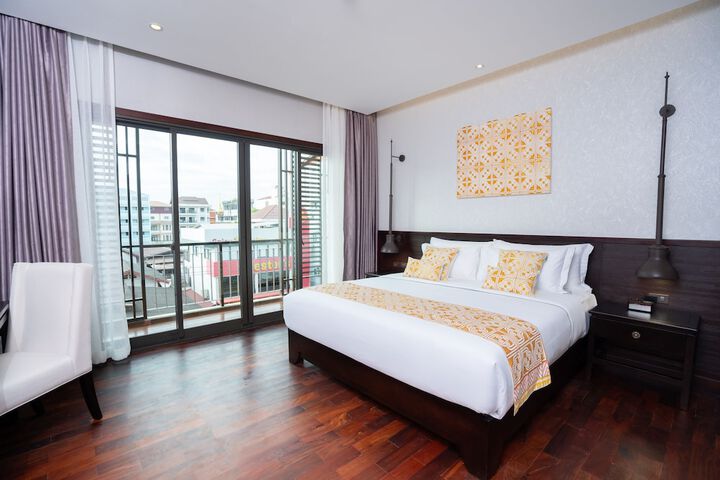 Room 3 of 125