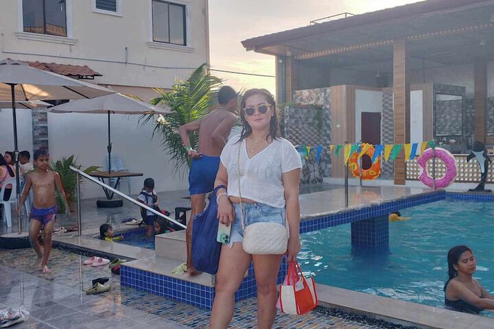 Pool 25 of 65