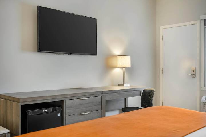 Room 47 of 120
