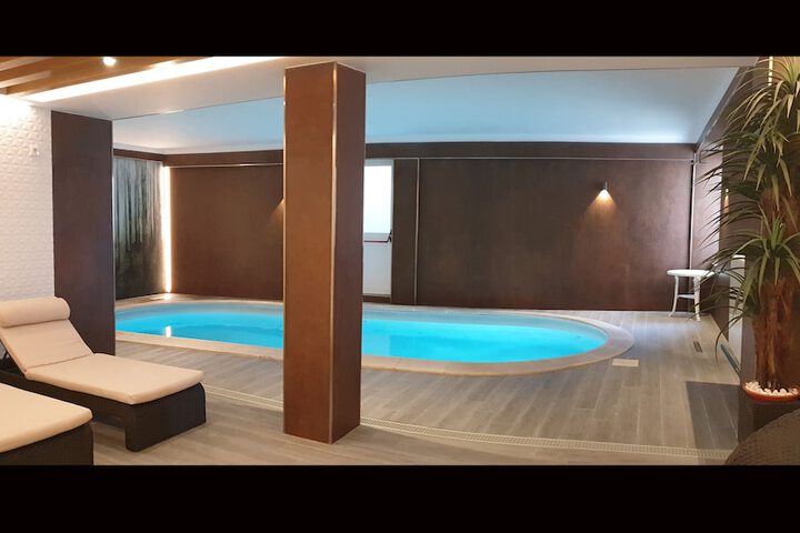 Pool 47 of 83
