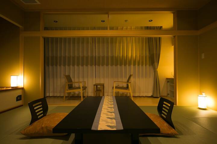 Room 19 of 80