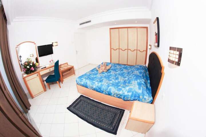 Room 14 of 39