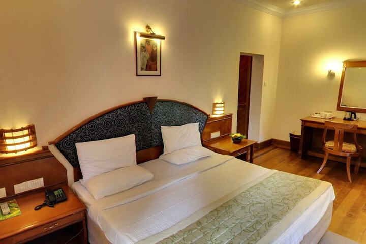 Room 4 of 45