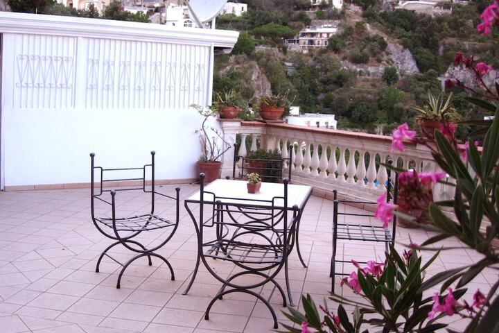 Terrace/Patio 27 of 35