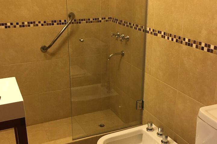 Room 11 of 50