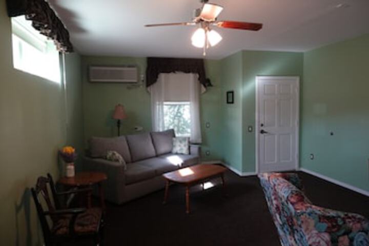 Room 28 of 42