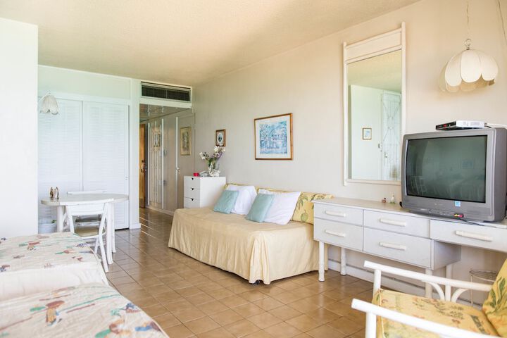 Room 4 of 21