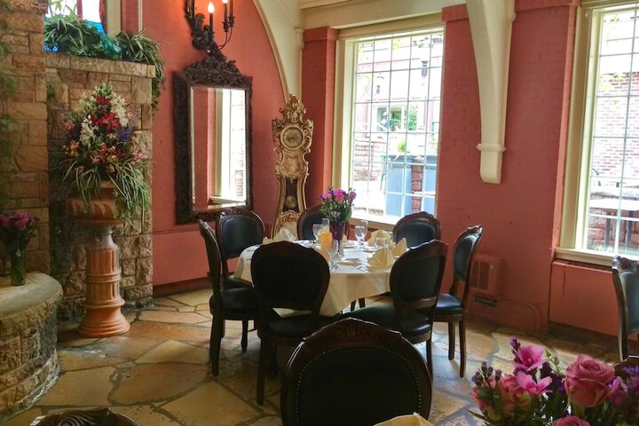 Dining 179 of 206