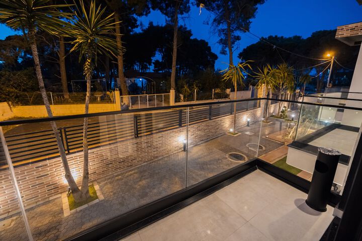 Terrace/Patio 30 of 47