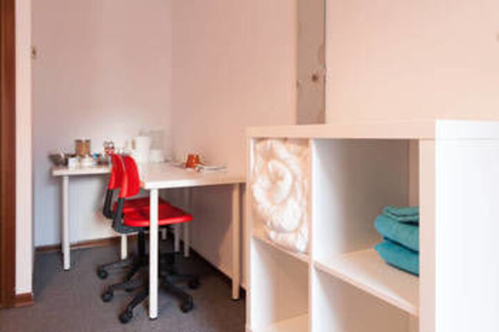 Room 16 of 19