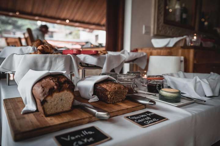 Breakfast/Coffee Service 72 of 110