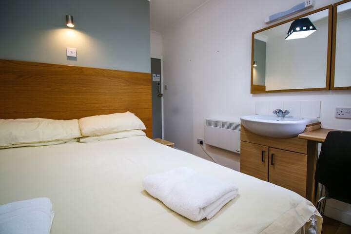 Room 19 of 65
