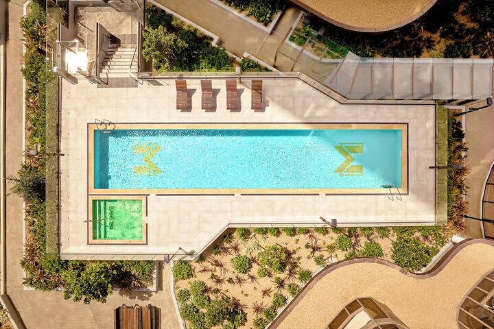 Pool 99 of 110