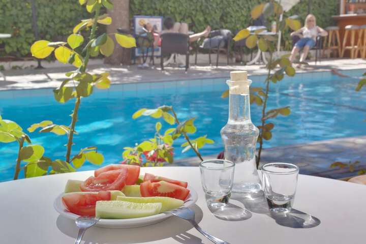 Pool Hotel