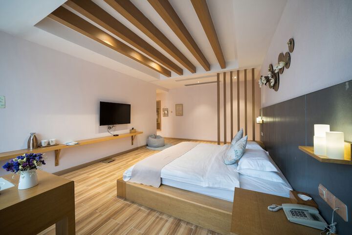 Room 47 of 149