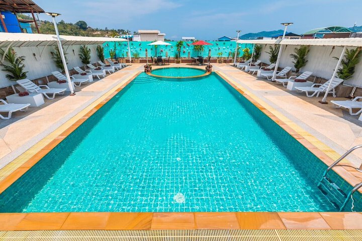 Pool 29 of 42