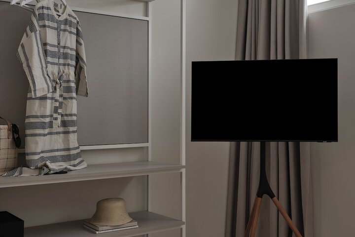 Room 16 of 57